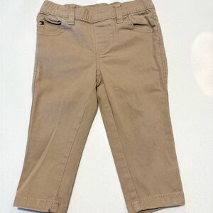 🔵  Tommy Hilfiger Toddler Boys Khaki Tan Chino Pants 0-3 months